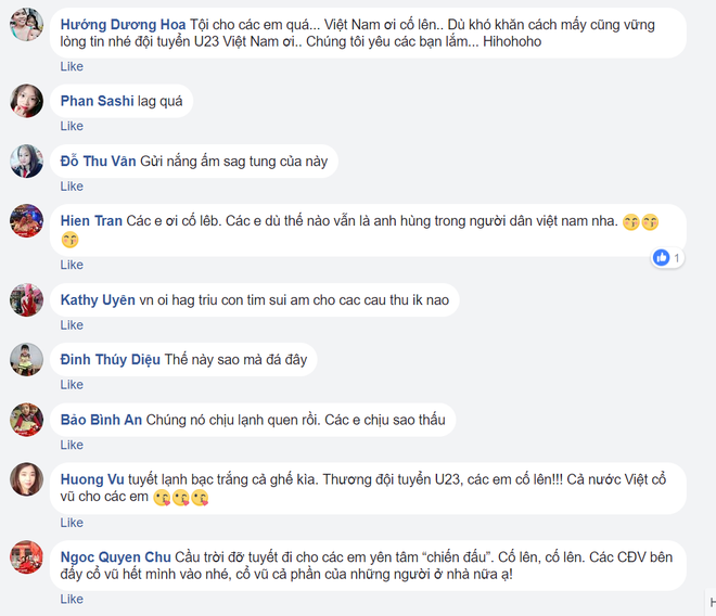 CĐV Việt Nam xót phát khóc vì các cầu thủ U23 phải đá trận chung kết trong thời tiết quá khắc nghiệt