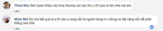 CĐV Việt Nam xót phát khóc vì các cầu thủ U23 phải đá trận chung kết trong thời tiết quá khắc nghiệt CĐV Việt Nam xót phát khóc vì các cầu thủ U23 phải đá trận chung kết trong thời tiết quá khắc nghiệt