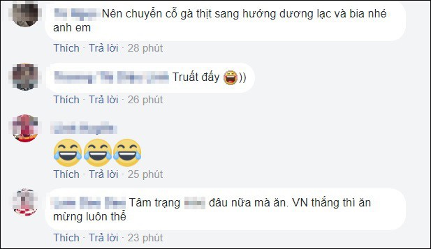 Đám cưới đúng ngày U23 Việt Nam đá chung kết: Cỗ dọn lên không ai ăn, loa đài dùng chiếu bóng đá Đám cưới đúng ngày U23 Việt Nam đá chung kết: Cỗ dọn lên không ai ăn, loa đài dùng chiếu bóng đá
