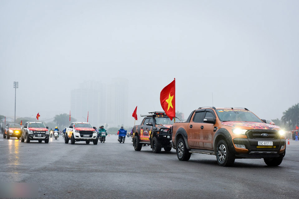 Không khí cổ vũ U23 Việt Nam nóng dần tại fanzone Mỹ Đình
