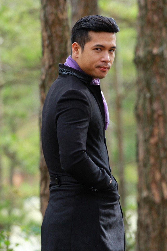 Lâm Vĩ Dạ tỏ tình thủ môn Tiến Dũng, Hari Won nhắn lời chúc tới U23 Việt Nam