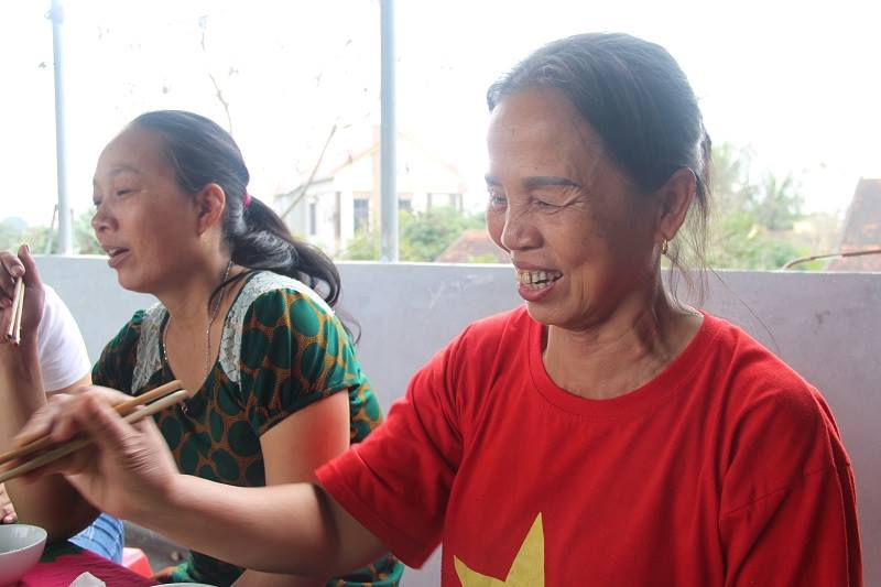 Mong U23 vô địch để bố mẹ tặng trung vệ Tiến Dũng quà vô giá