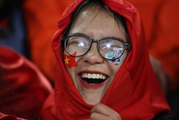 Các tuyển thủ U23 hát Niềm tin chiến thắng tại Mỹ Đình