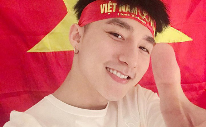 Sơn Tùng M-TP nói về U23 Việt Nam: Máu và nước mắt đã rơi, các bạn là người chiến thắng! Sơn Tùng M-TP nói về U23 Việt Nam: Máu và nước mắt đã rơi, các bạn là người chiến thắng!