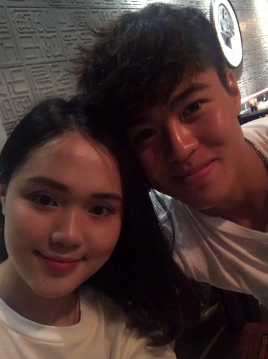 Bạn gái Quang Hải, Duy Mạnh: Về nhà thôi các chàng trai