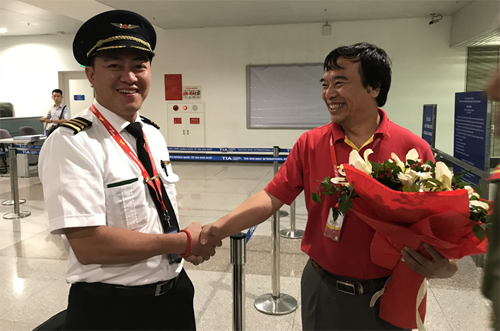 Chuyên cơ Tôi yêu Tổ quốc tôi cất cánh tới Thường Châu đón tuyển U23