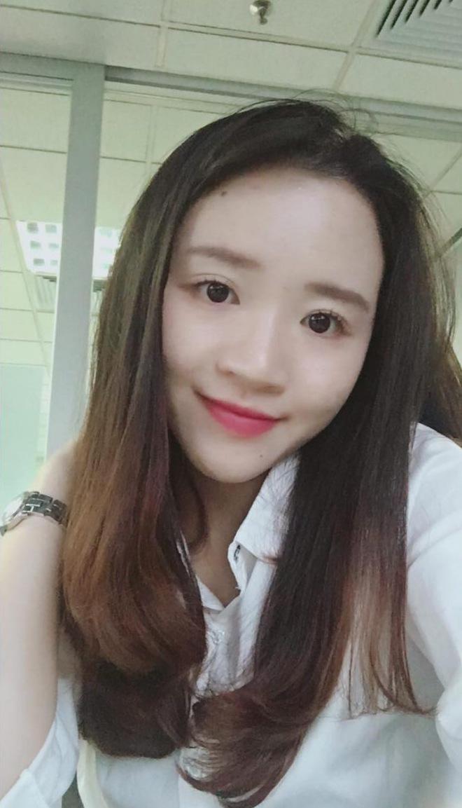 Hàng loạt chị em đau tim trước nghi vấn đội trưởng Xuân Trường đã có người yêu Hàng loạt chị em đau tim trước nghi vấn đội trưởng Xuân Trường đã có người yêu