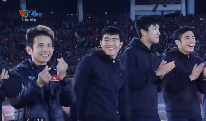 Khoảnh khắc cho thấy dàn cầu thủ U23 Việt Nam chỉ là những cậu trai mới lớn