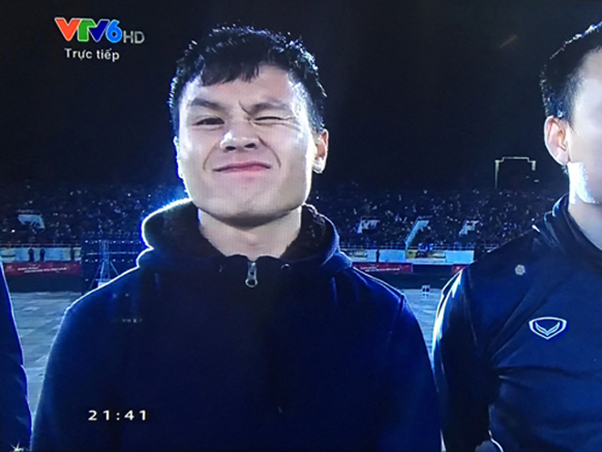 Khoảnh khắc cho thấy dàn cầu thủ U23 Việt Nam chỉ là những cậu trai mới lớn