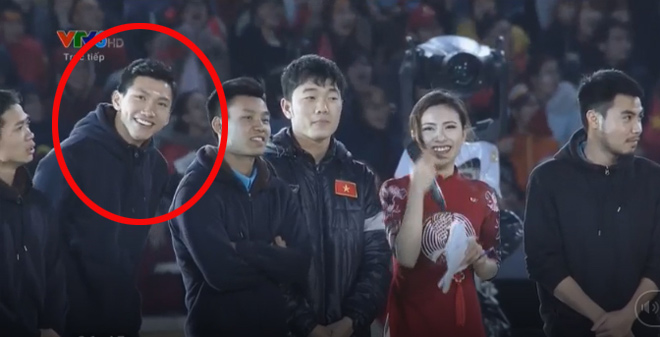 Khoảnh khắc cho thấy dàn cầu thủ U23 Việt Nam chỉ là những cậu trai mới lớn