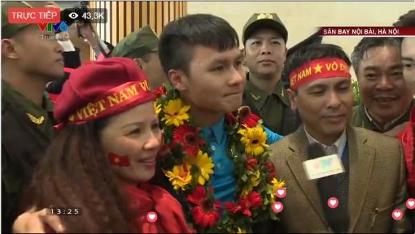 Tình yêu của cầu thủ U23 Việt Nam dành cho cha mẹ khiến cộng đồng mạng xúc động