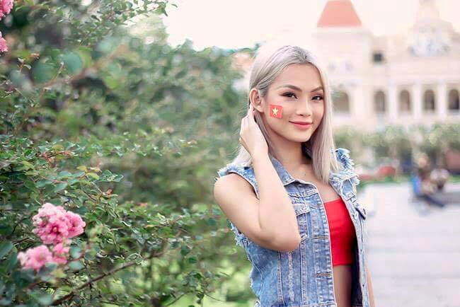 DJ King Lady trình diễn sôi động mở đầu gala mừng công U23 Việt Nam