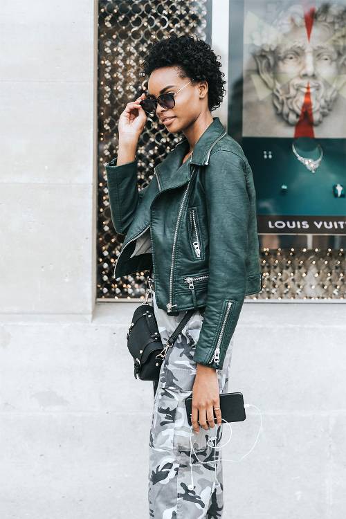 Sao Hollywood lăng xê chúa tể của các xu hướng họa tiết vào mùa Xuân