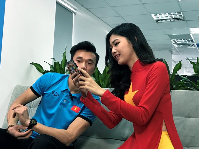 Thủ môn Tiến Dũng: Tin tức chỉ nhắc đến một vài thành viên không bao giờ ảnh hưởng đến tinh thần tập thể của cả đội