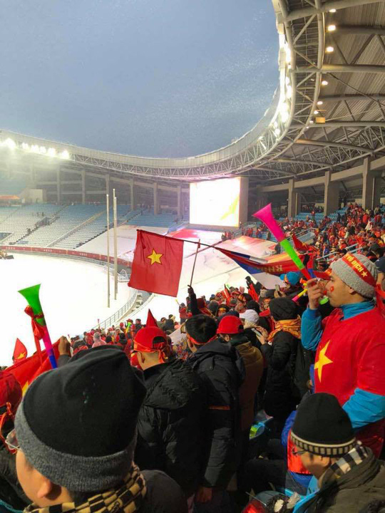 Điều chưa biết về các cổ động viên U23 Việt Nam ở Thường Châu