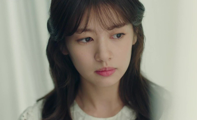 Ai là kẻ thứ ba: Một đêm lạc lối