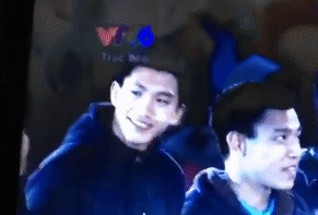 Không thể rời mắt trước khoảnh khắc đẹp như sao Hàn của Văn Hậu