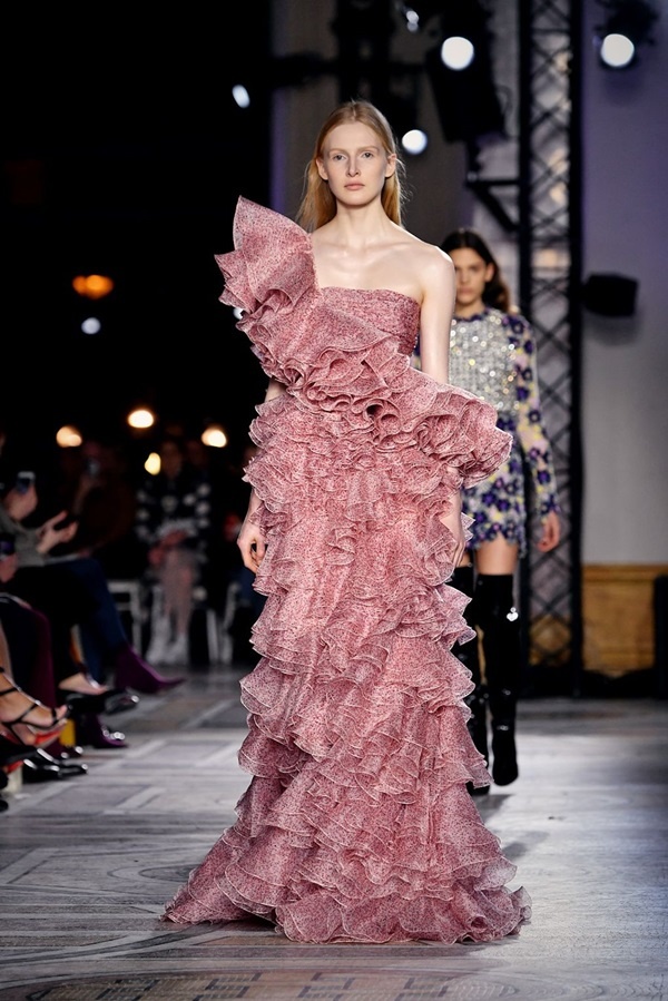 12 bộ đầm cao cấp đẹp nhất Xuân Hè 2018