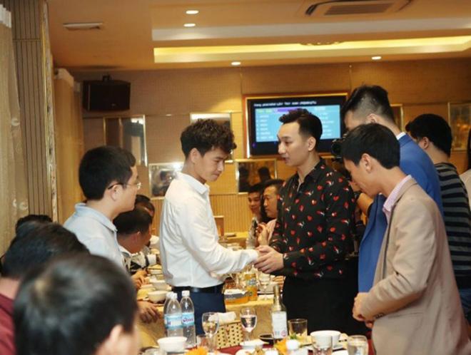 Xuân Bắc, Tự Long cùng dàn sao đến mừng sinh nhật MC Thành Trung