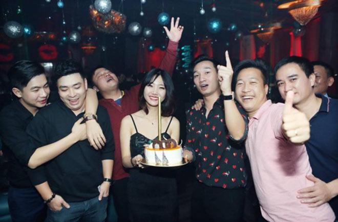 Xuân Bắc, Tự Long cùng dàn sao đến mừng sinh nhật MC Thành Trung Xuân Bắc, Tự Long cùng dàn sao đến mừng sinh nhật MC Thành Trung