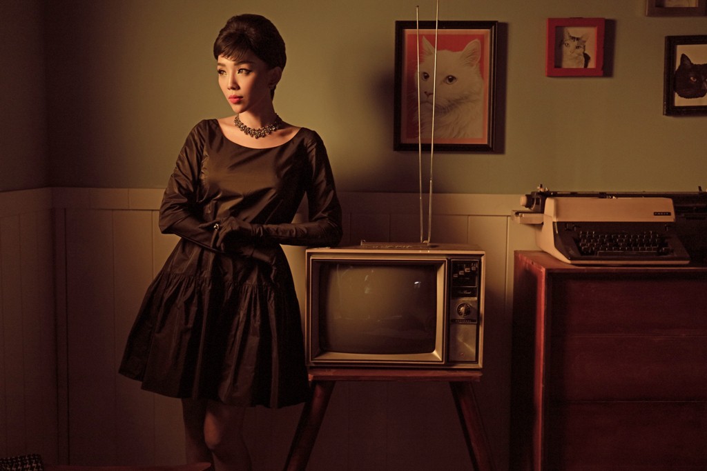 Chán phong cách gợi cảm, Tóc Tiên hoá thân thành huyền thoại thế giới Audrey Hepburn Chán phong cách gợi cảm, Tóc Tiên hoá thân thành huyền thoại thế giới Audrey Hepburn