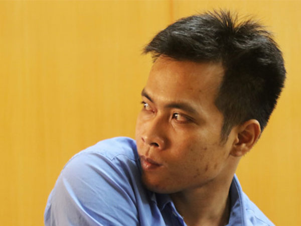 Đâm chết vợ trước mặt con, người chồng lĩnh 20 năm tù