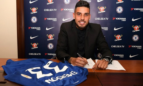 Chelsea ký hợp đồng với hậu vệ Emerson Palmieri