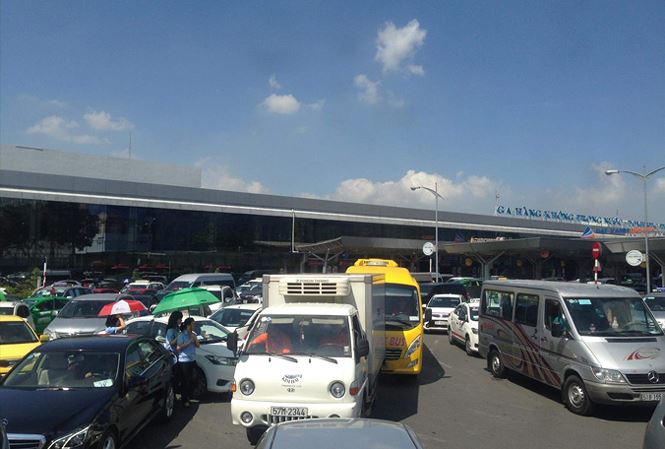 Giao thông dịp Tết Mậu Tuất: Tìm giải pháp cả trên trời, dưới đất...