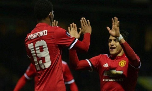 Mourinho ra lệnh đặt tủ đồ của Sanchez cạnh Rashford