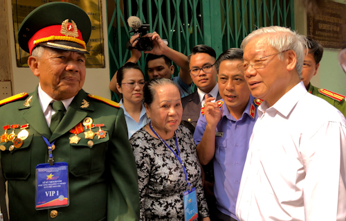 Tổng Bí thư thăm hầm vũ khí dùng tấn công Dinh Độc Lập năm 1968