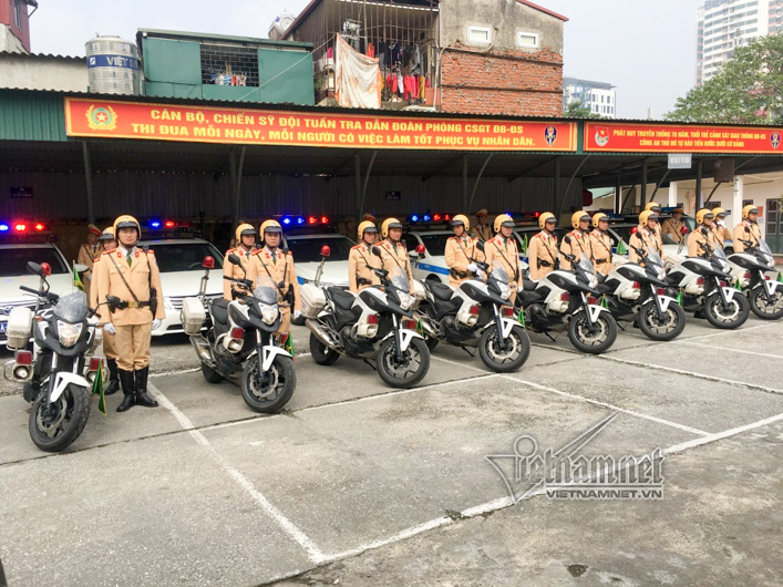 Bí mật chiếc xô trên xe chở U23 Việt Nam từ Nội Bài về Hà Nội