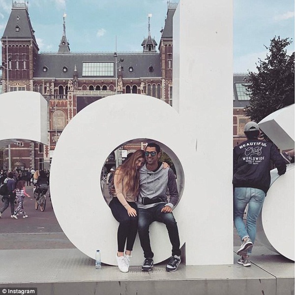 Danh tính bạn trai Ả Rập đang nổi như cồn của ái nữ nhà Bill Gates