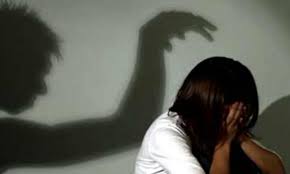 Bắt đối tượng hiếp dâm con gái ruột