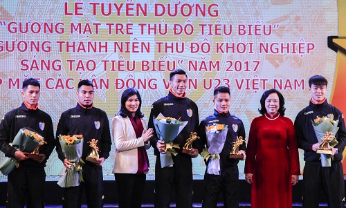 Chủ nhân hai huy chương vàng Hóa là gương mặt trẻ thủ đô tiêu biểu