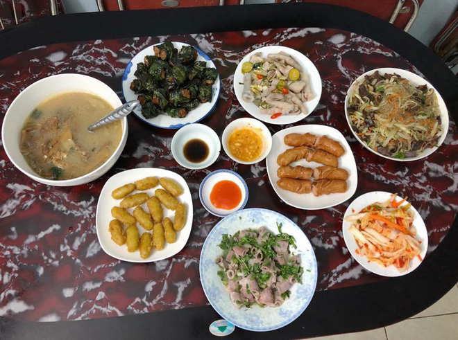 Cao thủ chi tiêu Hà Nội: Chỉ tốn 4,5 triệu/tháng tiền chợ cho 4 người lớn mà bữa nào cũng như đại tiệc Cao thủ chi tiêu Hà Nội: Chỉ tốn 4,5 triệu/tháng tiền chợ cho 4 người lớn mà bữa nào cũng như đại tiệc