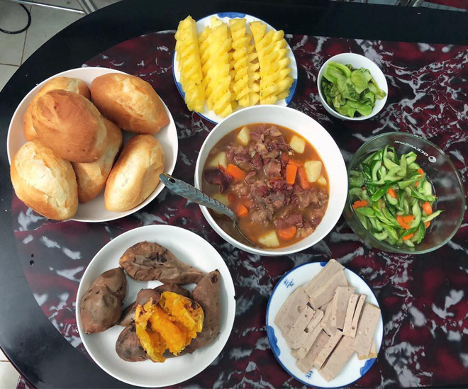 Cao thủ chi tiêu Hà Nội: Chỉ tốn 4,5 triệu/tháng tiền chợ cho 4 người lớn mà bữa nào cũng như đại tiệc Cao thủ chi tiêu Hà Nội: Chỉ tốn 4,5 triệu/tháng tiền chợ cho 4 người lớn mà bữa nào cũng như đại tiệc