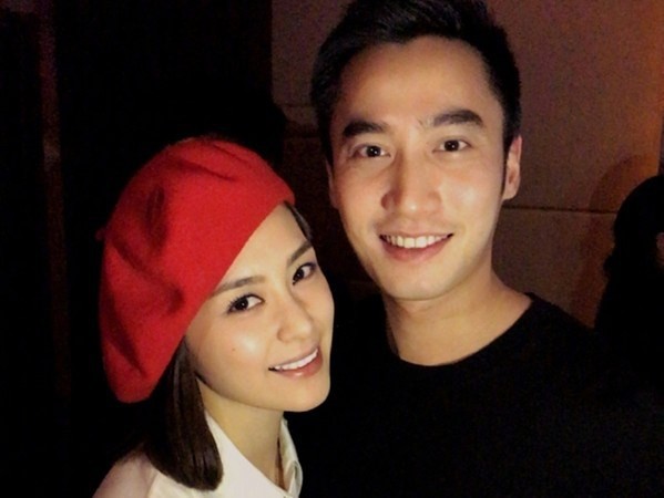Sau scandal ảnh nóng với Trần Quán Hy, Chung Hân Đồng hạnh phúc khoe được bạn trai cầu hôn Sau scandal ảnh nóng với Trần Quán Hy, Chung Hân Đồng hạnh phúc khoe được bạn trai cầu hôn