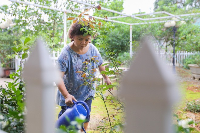 Chuyện tình xúc động của NSND Thanh Hoa: Gần 70 tuổi mới được mặc váy cô dâu Chuyện tình xúc động của NSND Thanh Hoa: Gần 70 tuổi mới được mặc váy cô dâu