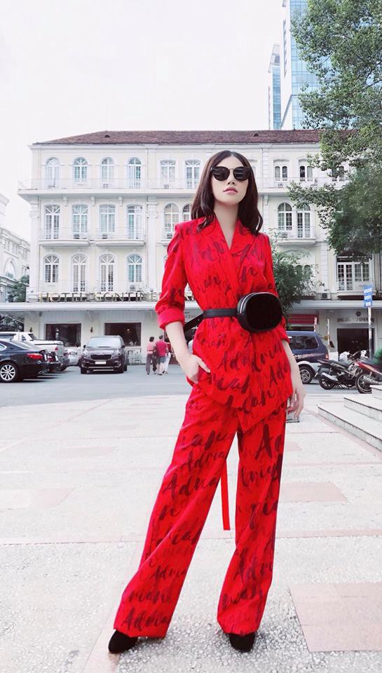 Nhìn Hà Tăng, Jolie Nguyễn... diện street style sắc đỏ mà chợt nhận ra: Tết đã về gần lắm rồi đây!