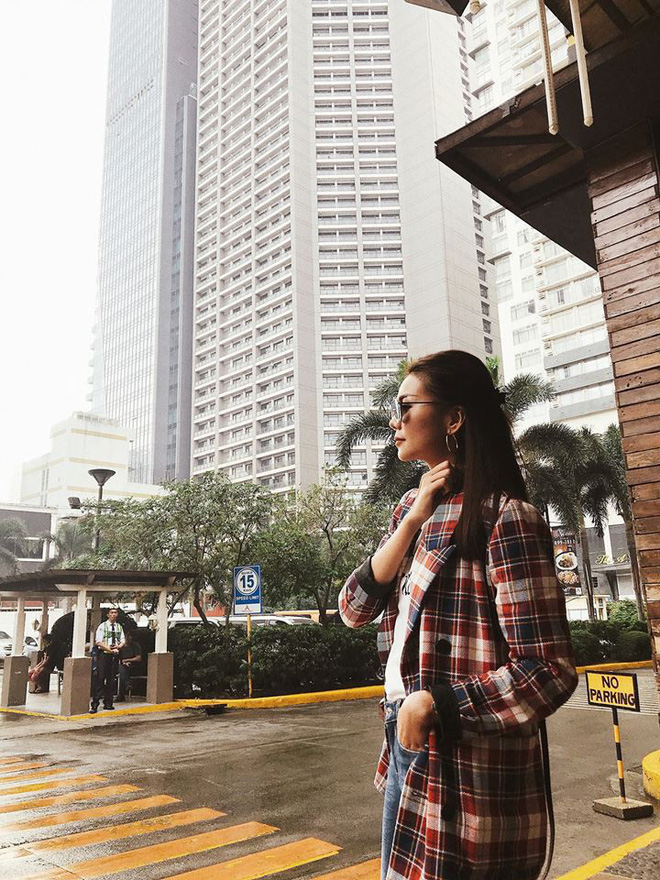 Nhìn Hà Tăng, Jolie Nguyễn... diện street style sắc đỏ mà chợt nhận ra: Tết đã về gần lắm rồi đây!