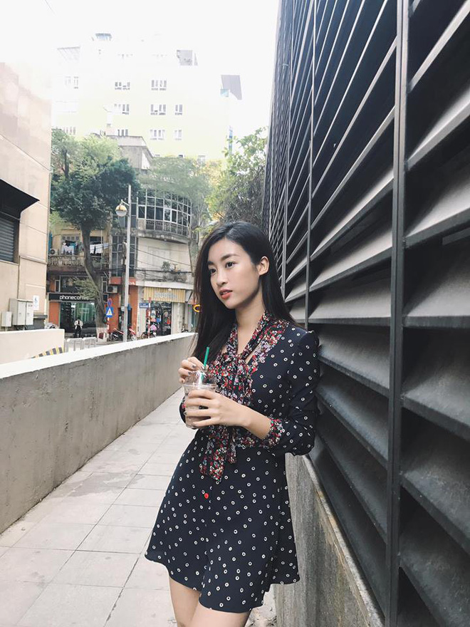 Nhìn Hà Tăng, Jolie Nguyễn... diện street style sắc đỏ mà chợt nhận ra: Tết đã về gần lắm rồi đây!