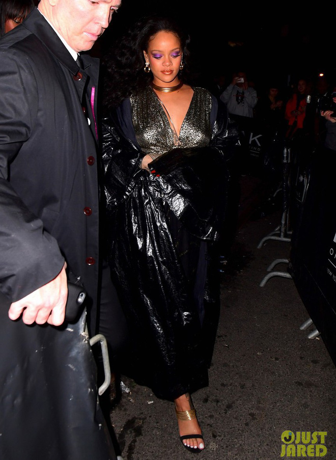 Nhìn Hà Tăng, Jolie Nguyễn... diện street style sắc đỏ mà chợt nhận ra: Tết đã về gần lắm rồi đây!