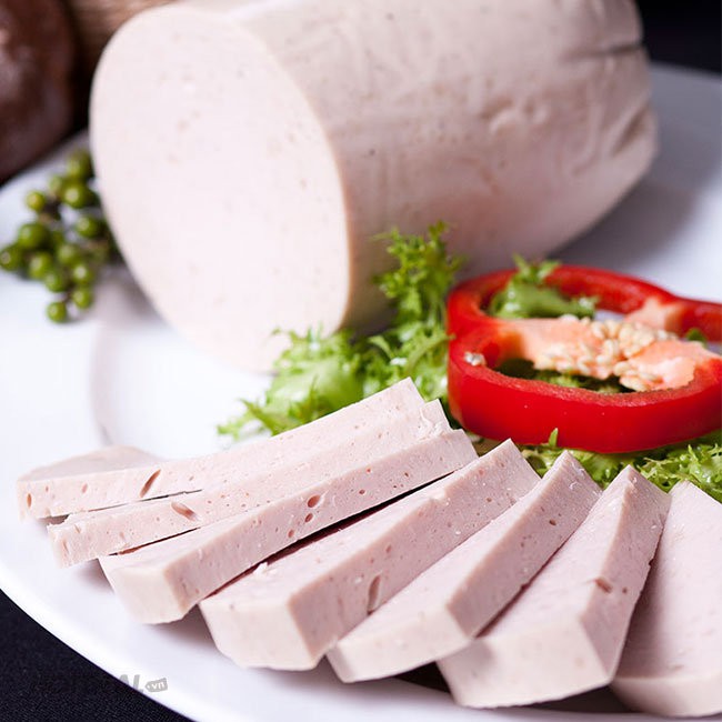 Mua giò lụa dịp Tết: Đừng quên những cảnh báo và hướng dẫn nhận biết giò sạch - bẩn từ chuyên gia