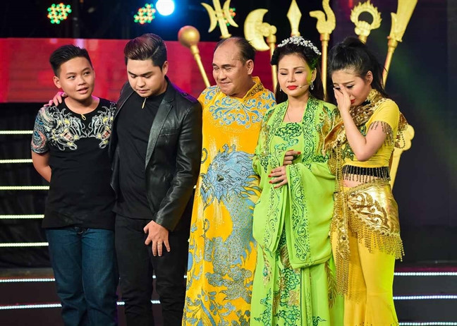 Đại diện HTV, Đông Tây lần đầu có mặt ở tòa vì vụ kiện của Duy Phương