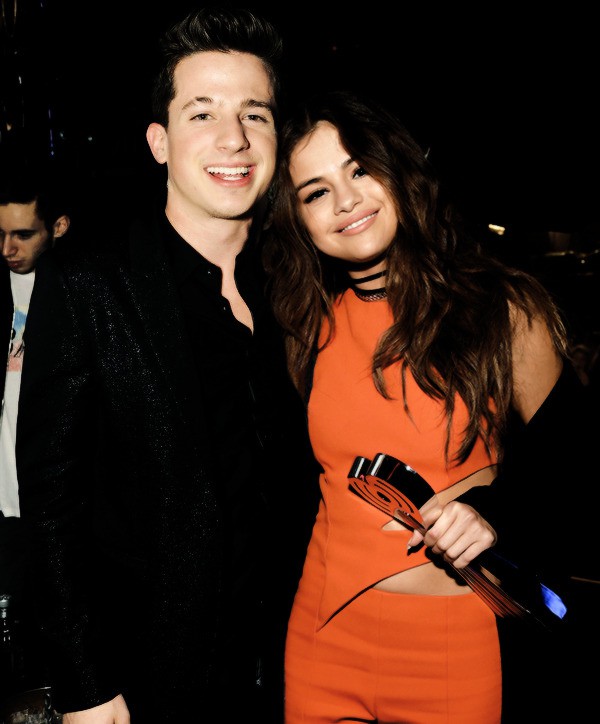 Charlie Puth và Selena Gomez hóa ra từng yêu nhau thật, điều này do chính chủ vừa thừa nhận Charlie Puth và Selena Gomez hóa ra từng yêu nhau thật, điều này do chính chủ vừa thừa nhận