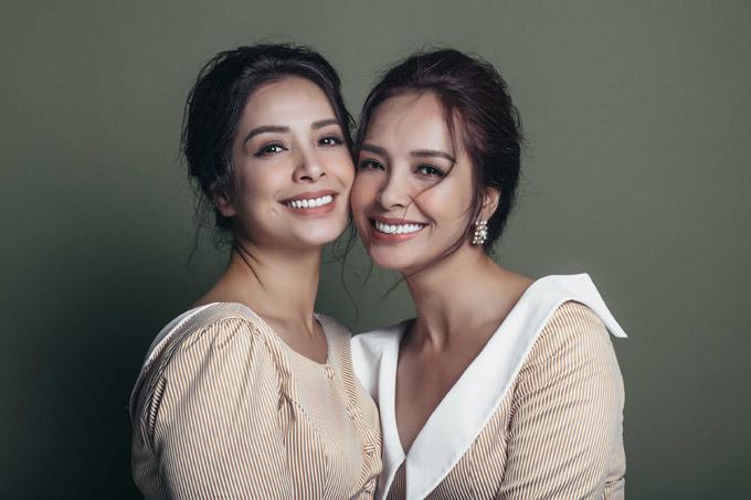 Chị em sinh đôi Thuý Hằng - Thuý Hạnh đẹp không tỳ vết trong bộ hình đón tuổi 40