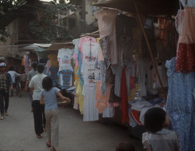 Bất ngờ trước độ chịu chi của phụ nữ xưa mỗi dịp Tết đến, nửa tháng lương cũng không tiếc tay cho thứ mốt này!