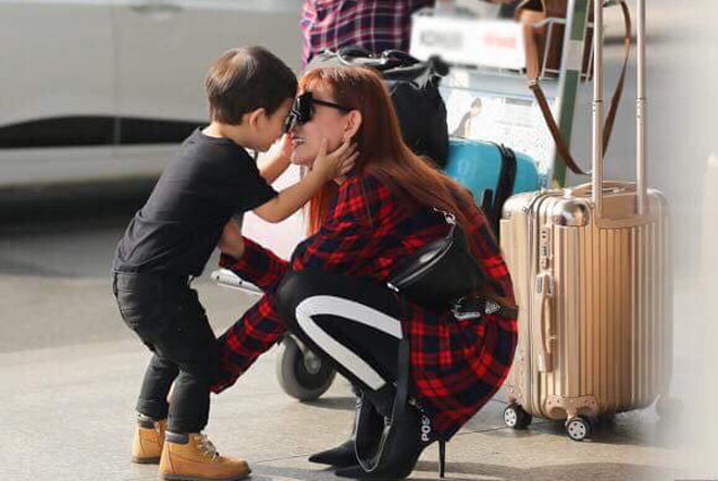 Sau đổ vỡ hôn nhân, Thu Thủy nghẹn lời khi con trai hỏi: Mẹ ơi ba đâu rồi?