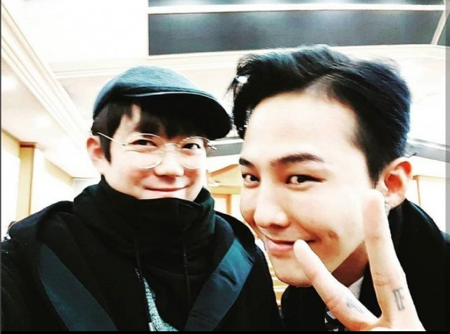 Lễ cưới Taeyang: Bức ảnh hiếm hoi của cô dâu và chú rể