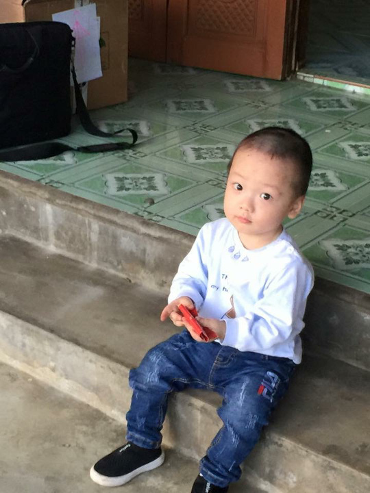 Con trai thiếu uý ung thư nhường sự sống cho con trong vòng tay Bộ trưởng Y tế Con trai thiếu uý ung thư nhường sự sống cho con trong vòng tay Bộ trưởng Y tế